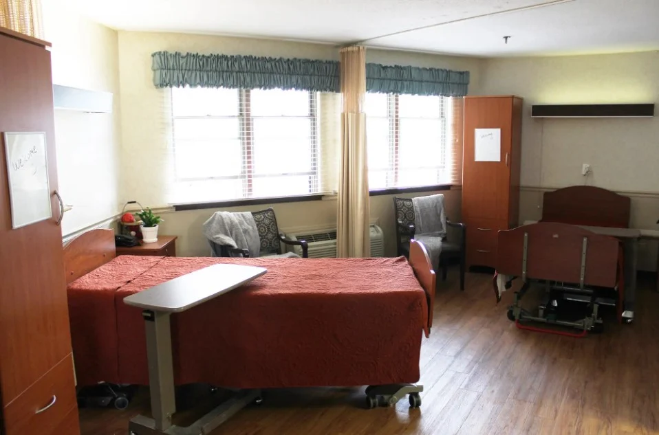 Image of Miller's Merry Manor at Portage (4)