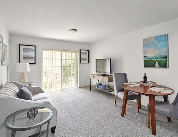 Image of Wickshire Tamarac (4)
