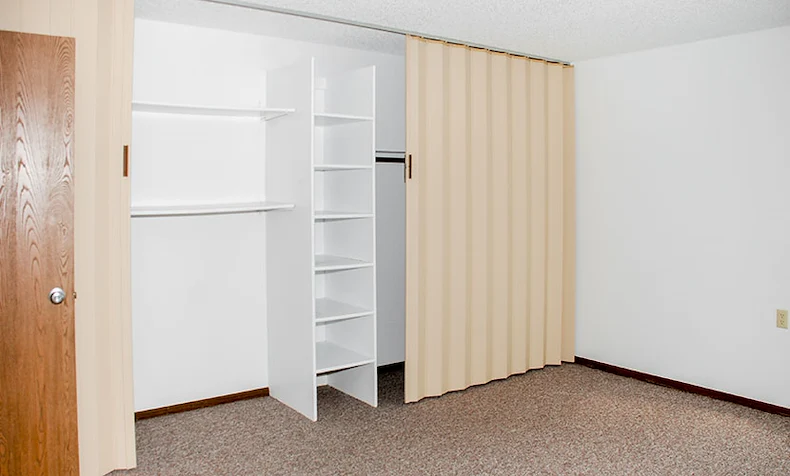 Image of Westside Plaza (6)