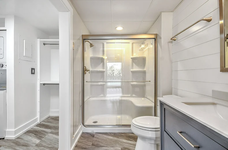 Asbury Place Kingsport, senior living community offering independent living, assisted living, and memory care in Kingsport, TN, bathroom