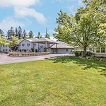 Image of Tanner Spring Assisted Living & Memory Care (2)