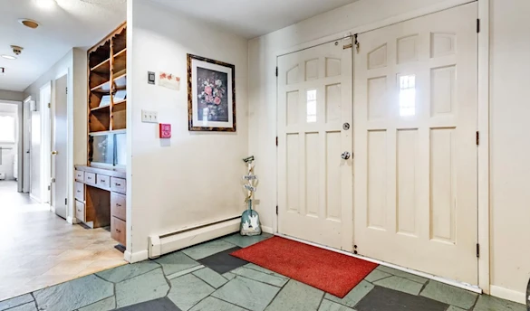 Image of Woodburn Home (4)