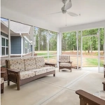 Image of Lakeside Place (2)