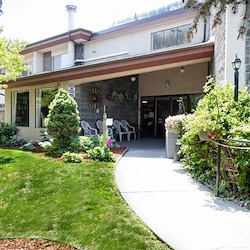 Image of Cherry Heights Living (2)