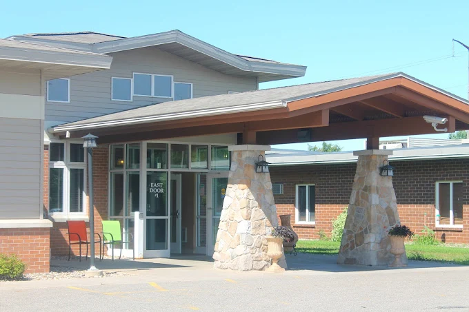 Image of Country Manor Campus Senior Housing (1)