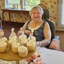 Gilman Grove Assisted Senior Living in Oregon City, Oregon resident celebrating her birthday