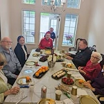 Scholl Canyon Estates Gracious Retirement Living Hawthorn Senior Independent Living in Glendale, California residents eating in the dining room