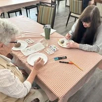 Camellia Gardens Gracious Retirement Living Hawthorn Senior Independent Living in Maynard, Massachusetts residents doing arts and crafts
