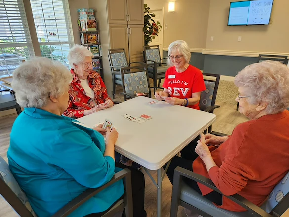 Charter Senior Living of Gallatin, Tennessee, residents playing cards