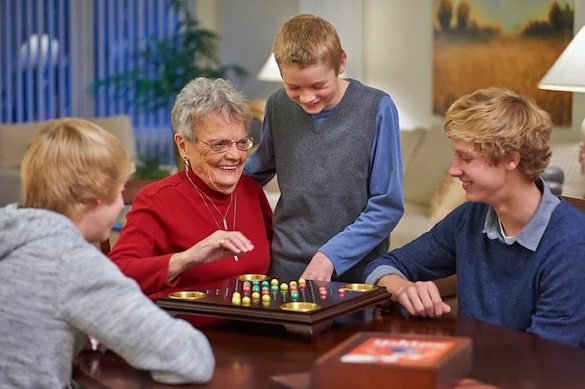 John Knox Village Senior Living CCRC near Kansas City, MO residents playing chess