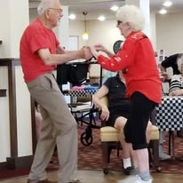 Maple Ridge Gracious Retirement Living Hawthorn Senior Independent Living in Cedar Park, Texas residents dancing