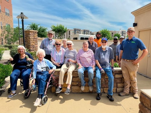 Alexis Estates Gracious Retirement Living Hawthorn Senior Living community in Allen, TX residents