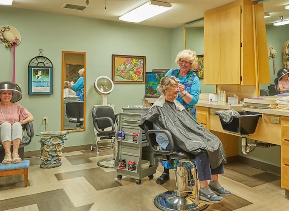 Life at Shorewood Senior Living-photo-5