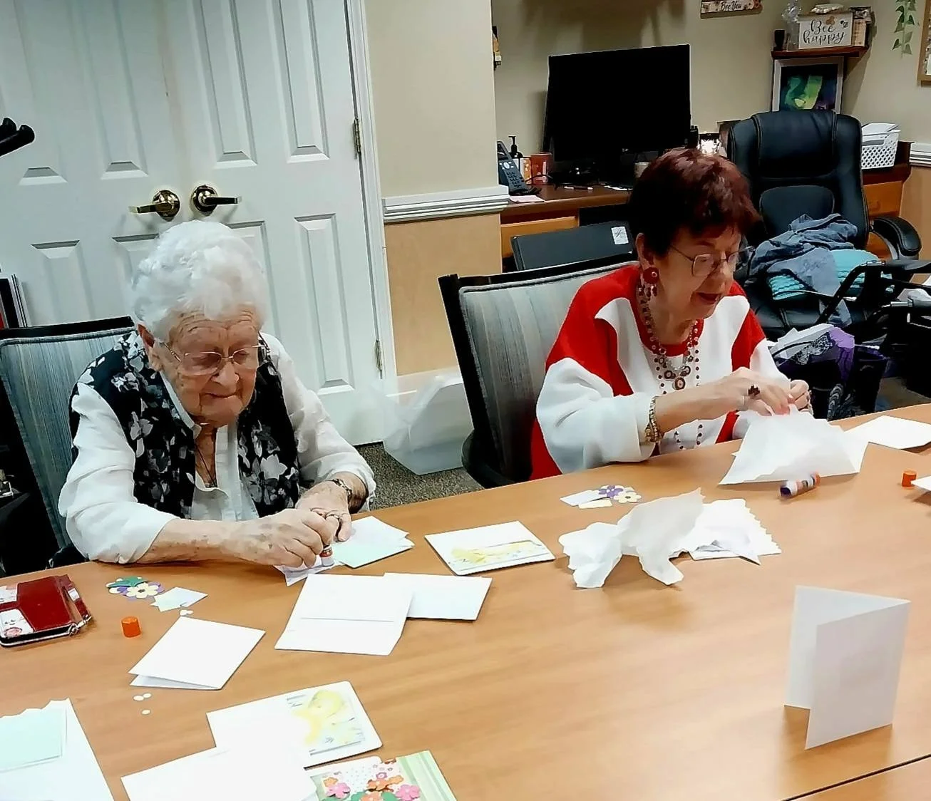 Life at Charter Senior Living of Pekin-photo-5