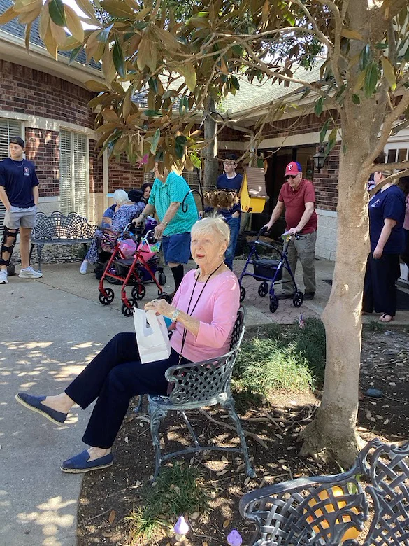 Brookdale Summer Ridge residents enjoy getting outside