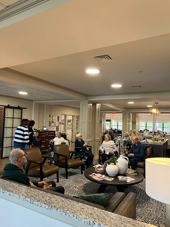 Life at Charter Senior Living of Mequon-photo-10