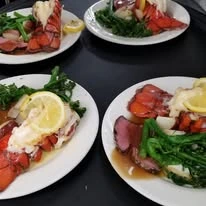 food at Capitol Ridge Gracious Retirement Living Hawthorn Senior Independent Living in Bristow, Virginia