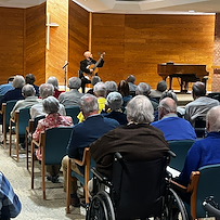 Porter Hills Village residents enjoying music