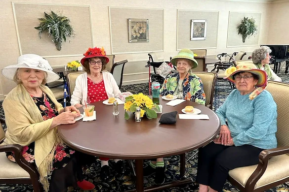 Life at Oakmont Manor-photo-5