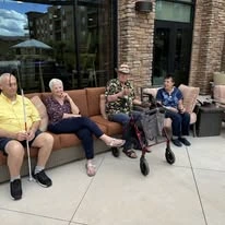 Ovation Sienna Hills Senior Living in Washington, Utah residents socializing