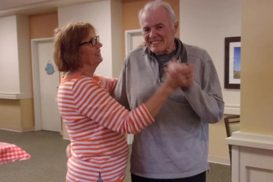 Porter Place Assisted Senior Living Memory Care in Tinley Park, IL resident couple dancing