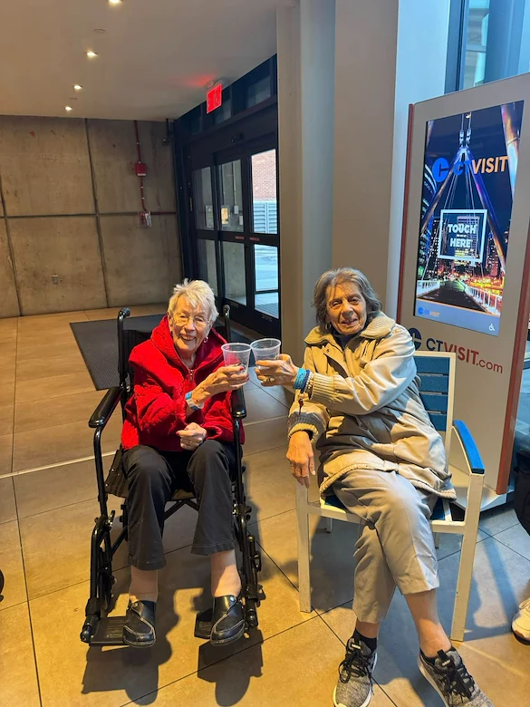 Charter Senior Living of Brookfield residents on a fun outing