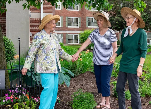 Life at Heritage Pointe of Warren Senior Living-photo-3