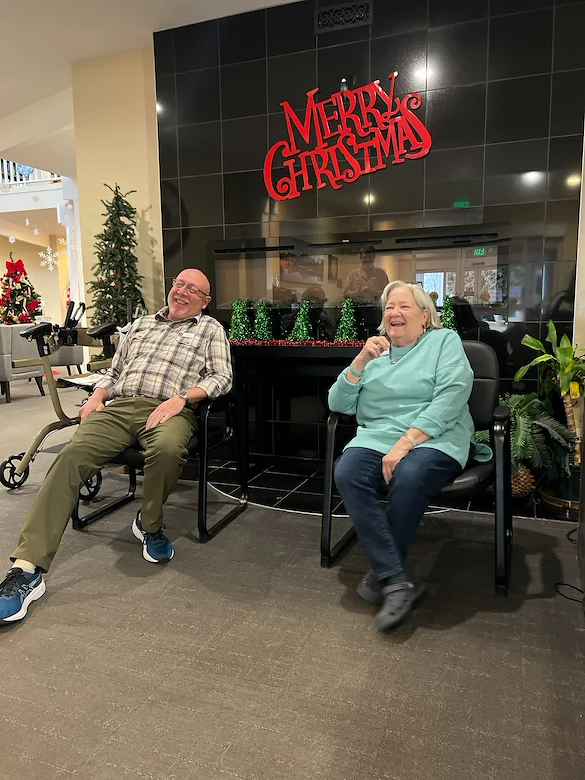 Heatherwood Senior Living residents enjoying good company