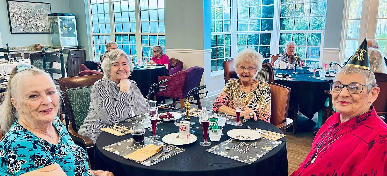 Hidden Lakes Senior Living Community Vero Beach, FL, residents enjoying good company