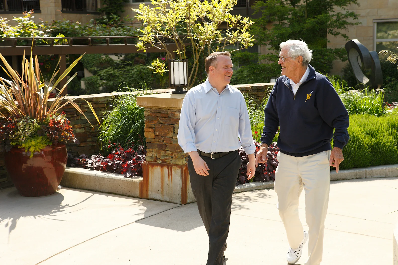 Life at Aljoya Mercer Island-photo-4