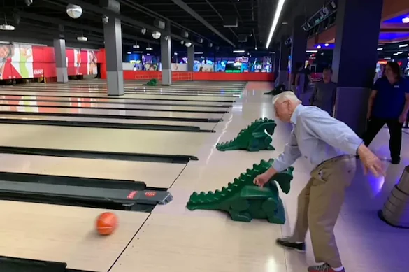 Willowbrook Place Senior Assisted Living Memory Care in Littleton, CO resident bowling