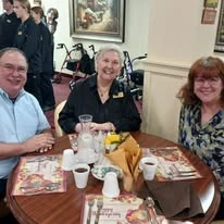 El Dorado Estates Gracious Retirement Living Hawthorn Senior Independent Living in El Dorado Hills, California residents eating breakfast