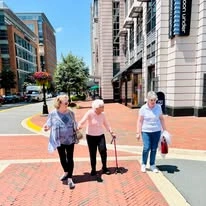 Hessler Heights Gracious Retirement Living Hawthorn Senior Independent Living in Leesburg, Virginia residents out on the town