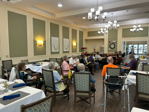 Life at Charter Senior Living of Troy-photo-5