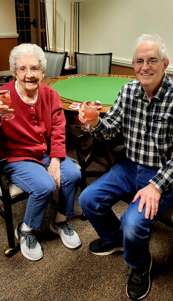 Life at Charter Senior Living of Pekin-photo-2