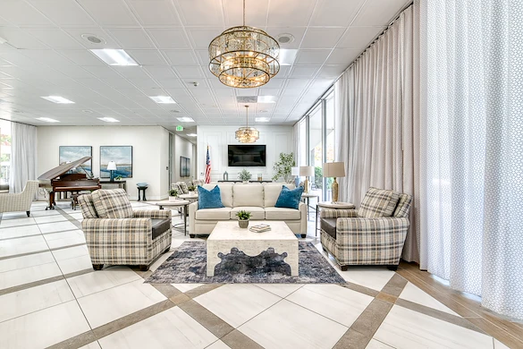 Life at Bay Towers at Bixby Knolls Senior Living-photo-3