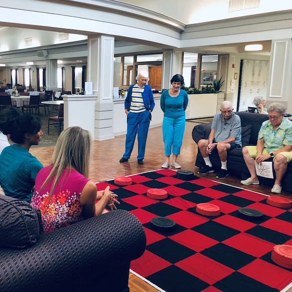 Life at The Foothills Retirement Community Health Center-photo-1
