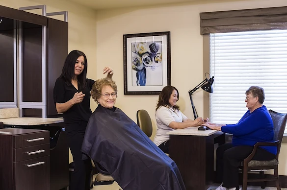 Life at The Pointe at Summit Hills-photo-3