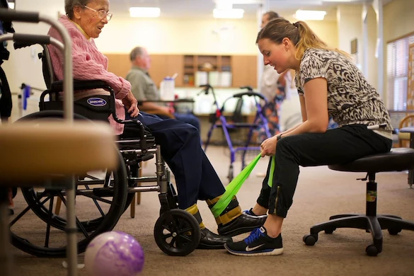 Life at The Suites at Clermont Park Care Center-photo-8
