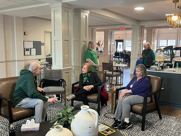 Life at Charter Senior Living of Mequon-photo-1
