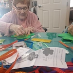 American House Sterling Heights, senior living community offering independent living and respite care in Sterling Heights, MI, residents doing arts and crafts