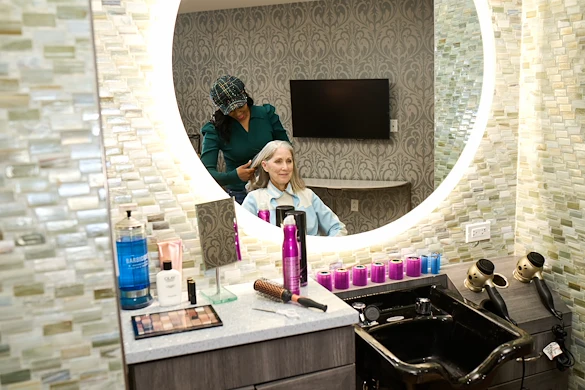 Life at RiverSpring Residences Assisted Living-photo-11