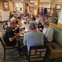Avamere at Oak Park Assisted Senior Living in Roseburg, Oregon residents eatingAvamere at Oak Park Assisted Senior Living in Roseburg, Oregon residents eating