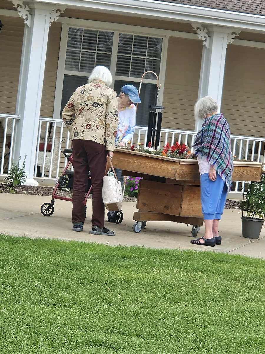 Life at Charter Senior Living of Washington-photo-2