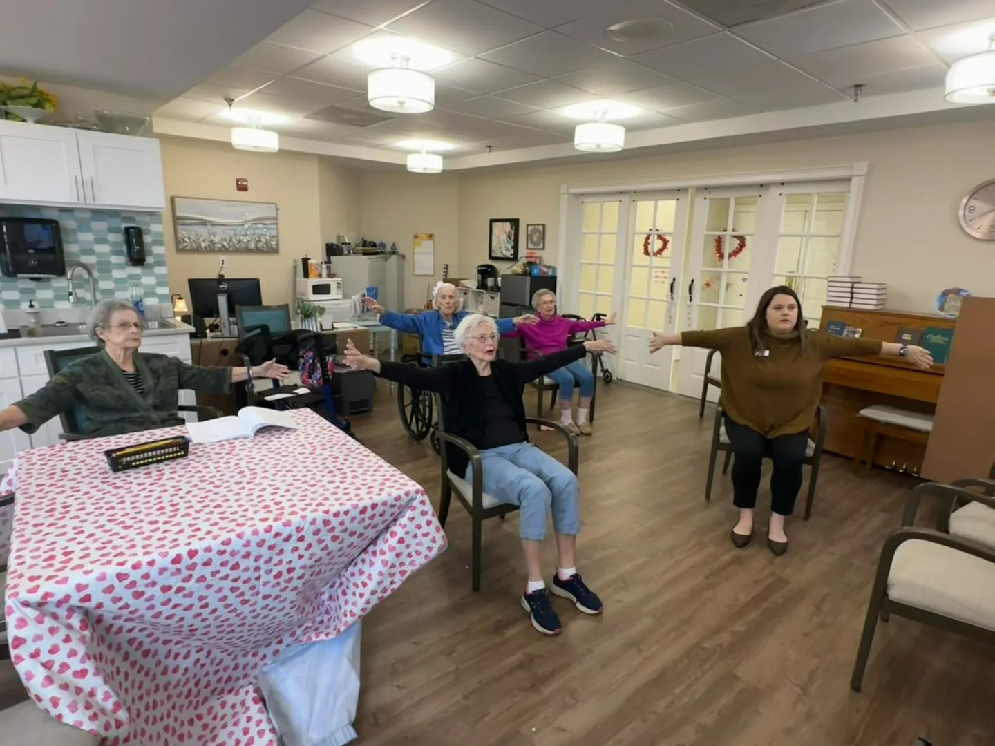 Life at Charter Senior Living of Jefferson City-photo-2