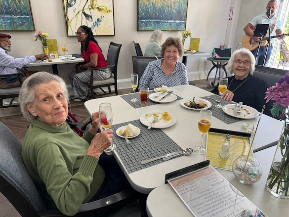 Bartlett Reserve independent living in Durham, NC, residents enjoying a wonderful meal together