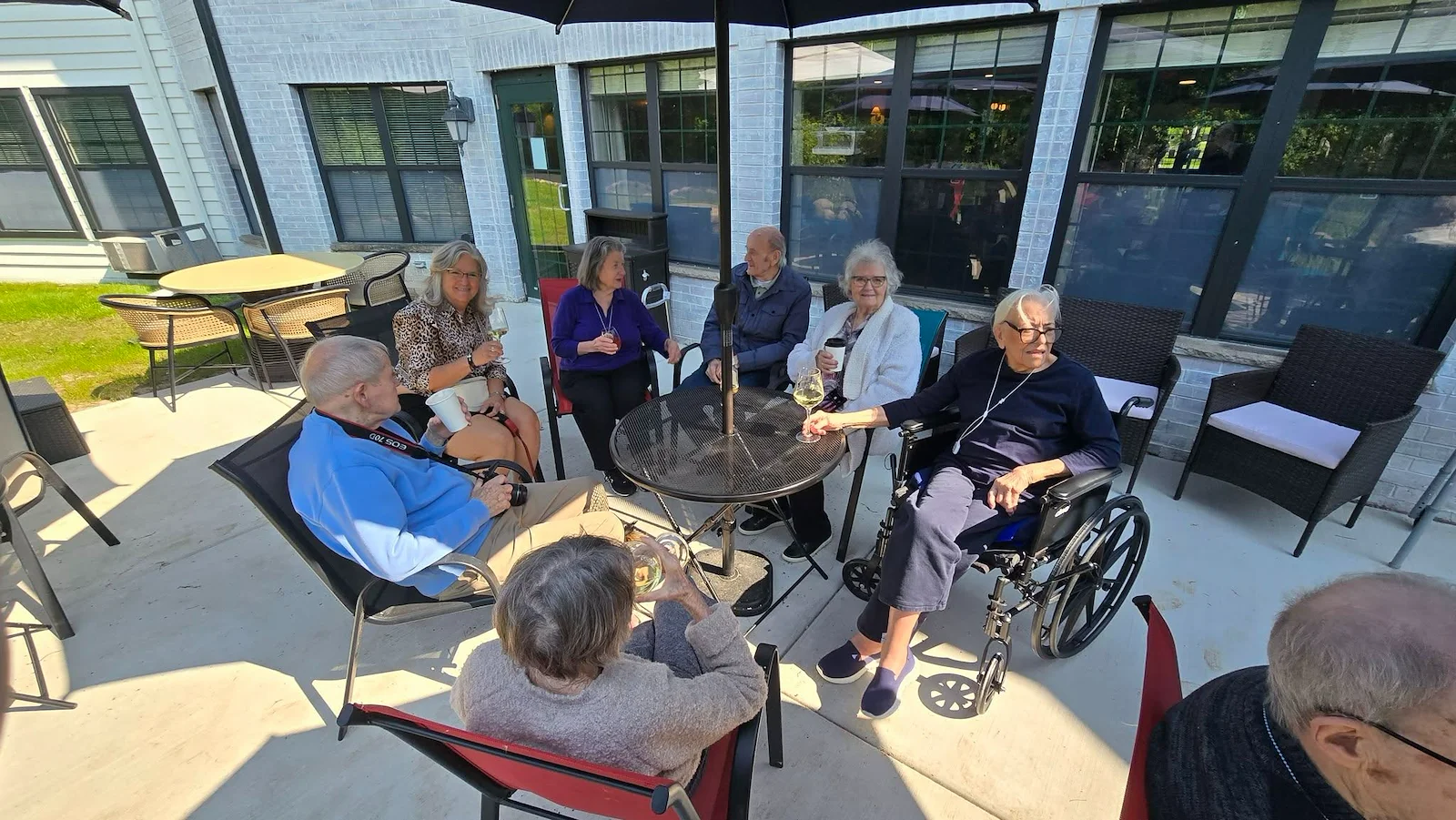 Life at Charter Senior Living of Mequon-photo-11