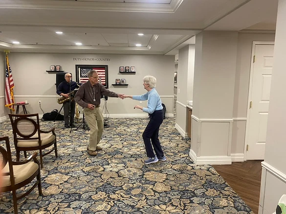 Life at Charter Senior Living of Woodbridge-photo-4