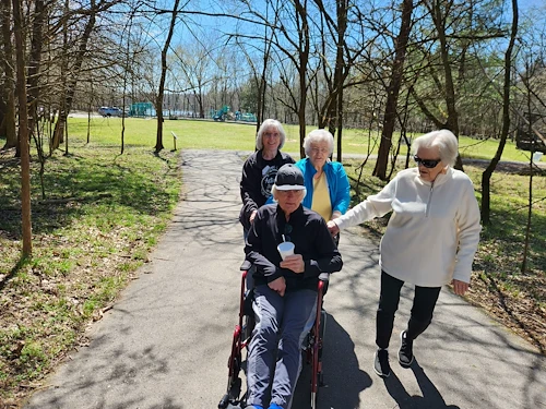Charter Senior Living of Gallatin, Tennessee, residents on a walk outside