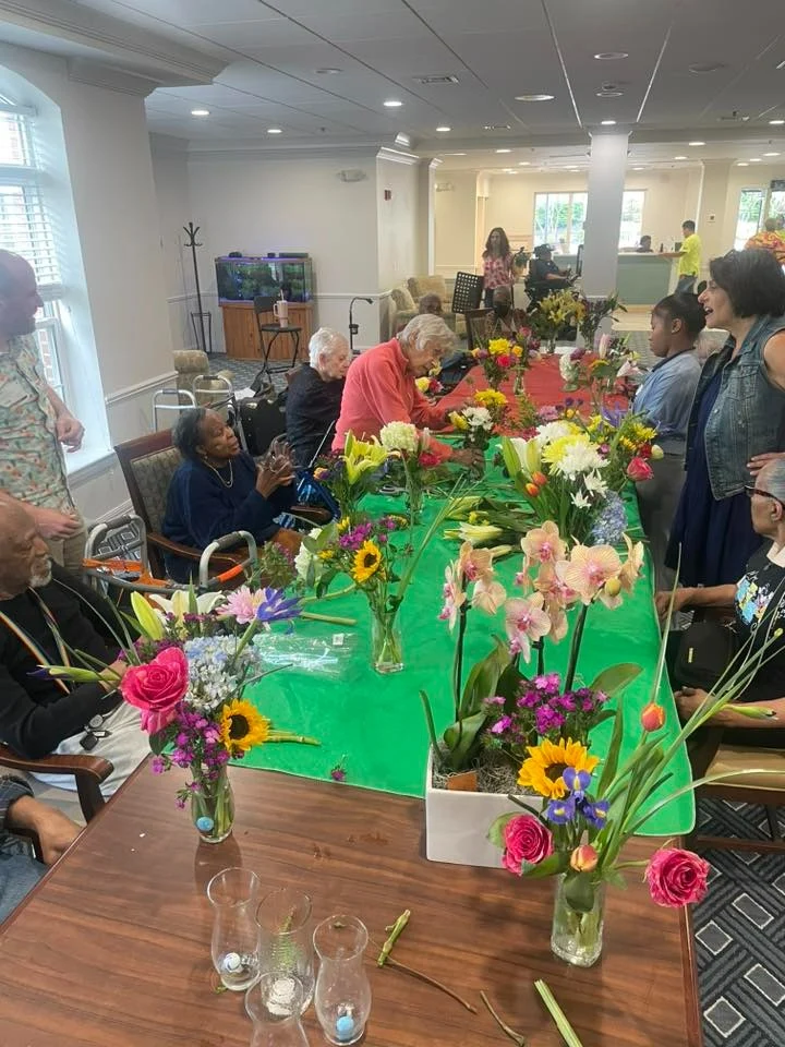 Life at Charter Senior Living of Woodholme Crossing-photo-4